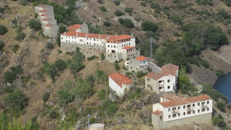 Village of Salto de Castro